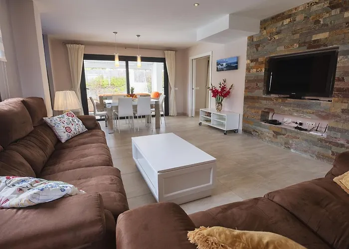 Monaco コニル・デ・ラ・フロンテラ